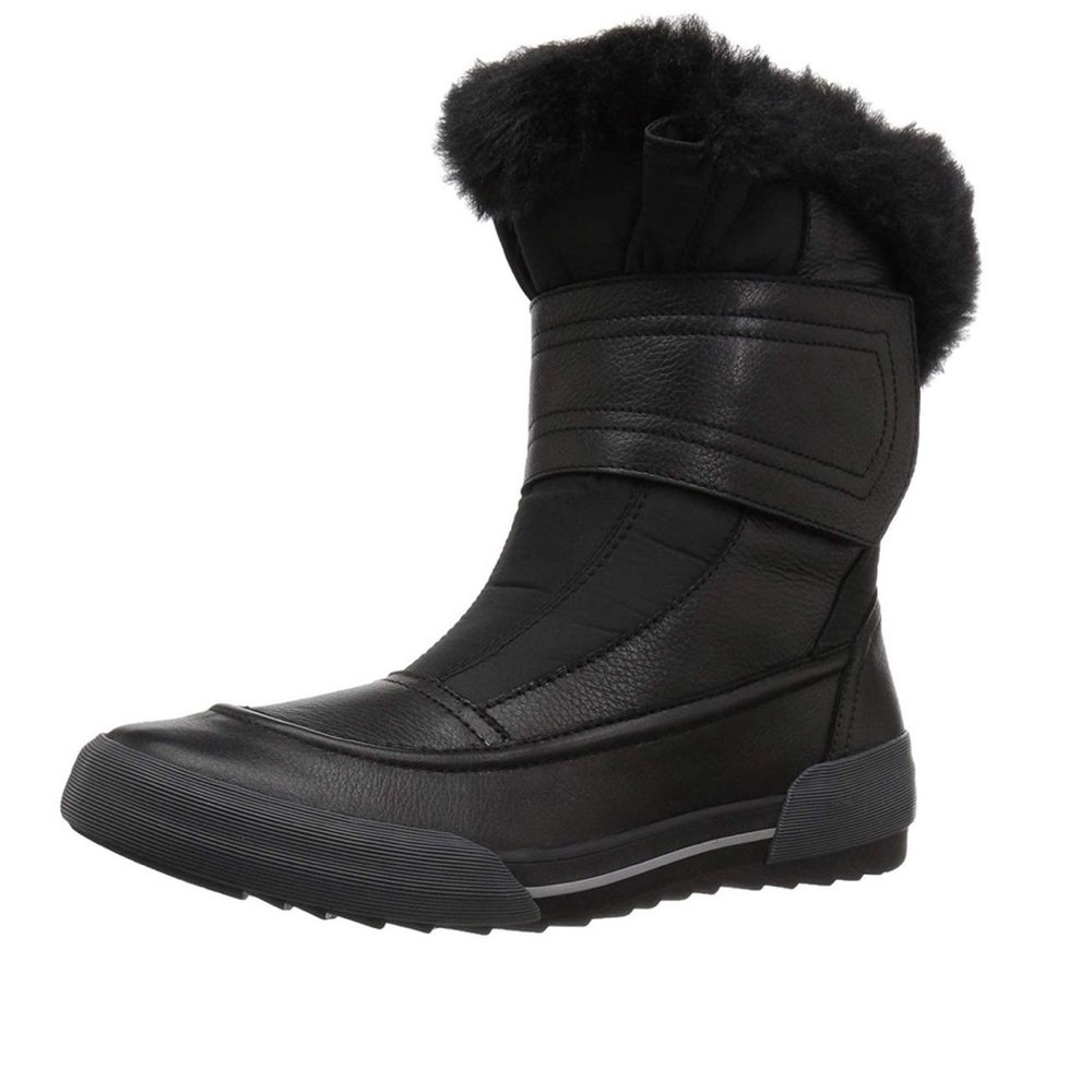 Clark’s Boots 🌚🌙